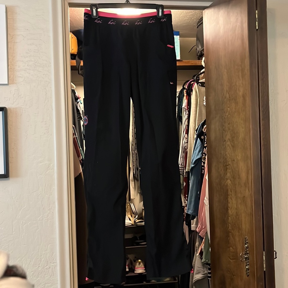 Koi Lite scrub pants black